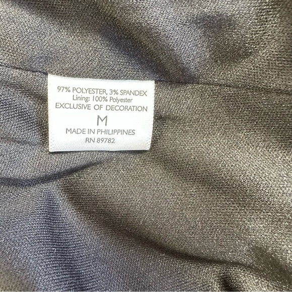 Natori Cropped Black Short Sleeves Embossed Quilted Bolero Jacket Size M - Picture 15 of 16